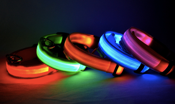 Collar con luz LED para perros y gatos