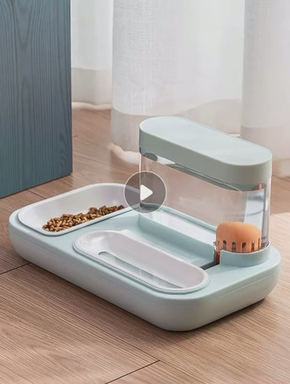 Dispensador de agua con comedero para gatos y perros marca tank